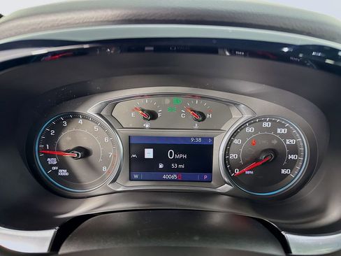 Used 2022 Chevrolet Traverse LT w/ LT Premium Package image 18