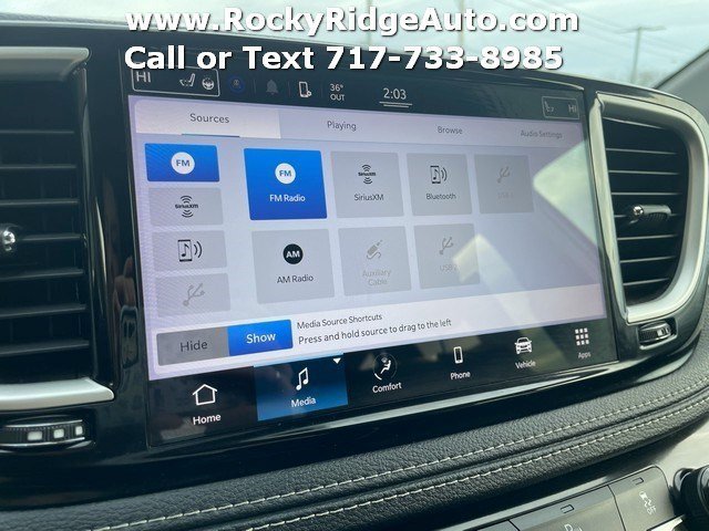 Used 2022 Chrysler Pacifica Touring-L FWD image 26