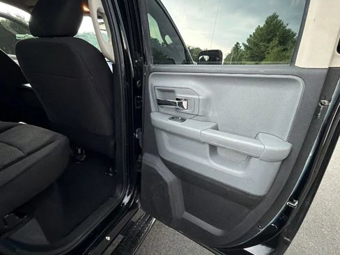 Used 2019 RAM 1500 Warlock AWD/4WD image 36