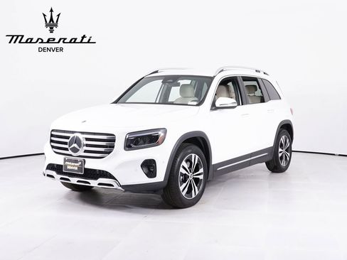 Used 2025 Mercedes-Benz GLB 250 4MATIC image 1