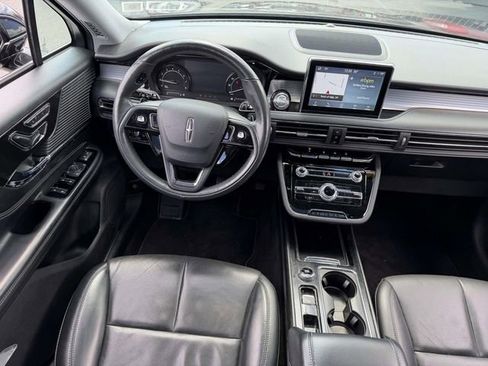 Certified 2022 Lincoln Corsair AWD w/ Premium Package image 16