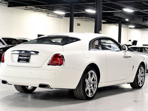 Used 2014 Rolls-Royce Wraith RWD image 15