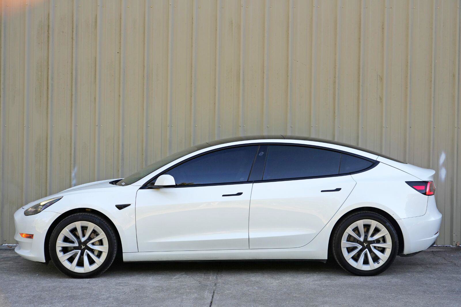 Used 2022 Tesla Model 3 Long Range AWD/4WD image 50