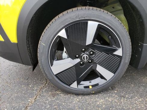 New 2026 Nissan Kicks SR image 22