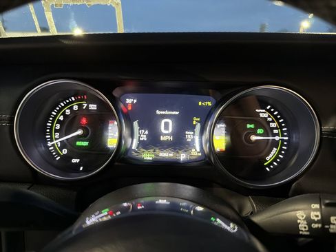 Used 2022 Jeep Wrangler Unlimited Sahara w/ Cold Weather Group image 23