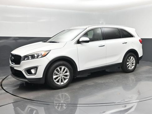 Used 2017 Kia Sorento EX w/ EX V6 Premium Package FWD image 9