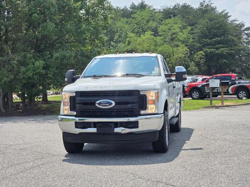 Used 2017 Ford F350 XL w/ Power Equipment Group AWD/4WD image 3