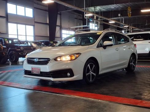 Used 2023 Subaru Impreza 2.0i Premium AWD/4WD image 3