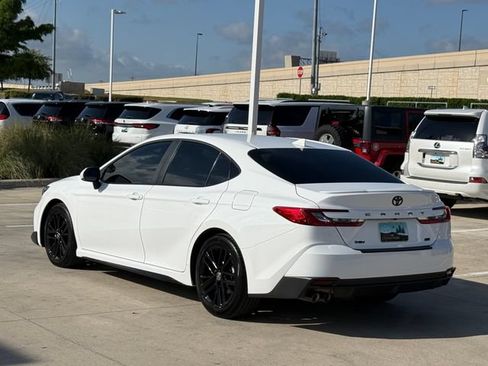 Used 2026 Toyota Camry SE w/ Convenience Package FWD image 6