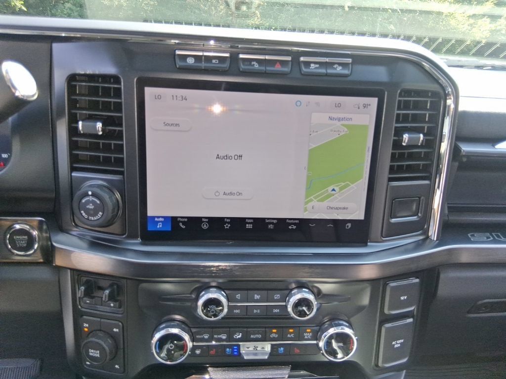 Used 2024 Ford F250 Lariat w/ Lariat Ultimate Package AWD/4WD image 14