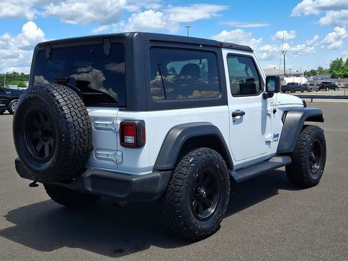 Used 2020 Jeep Wrangler Sport AWD/4WD image 6