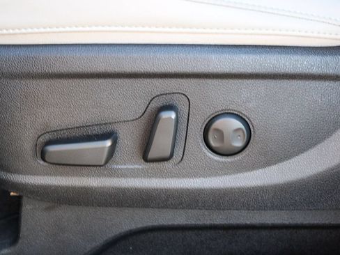 Used 2025 Kia Telluride S FWD image 22