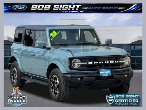Used 2023 Ford Bronco Outer Banks AWD/4WD image 1