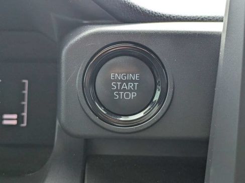 Used 2025 Toyota Tacoma SR5 w/ SR5 Upgrade Package AWD/4WD image 27