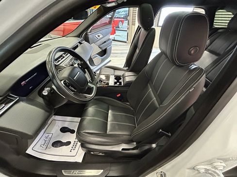 Used 2018 Land Rover Range Rover Velar R-Dynamic SE AWD/4WD image 52