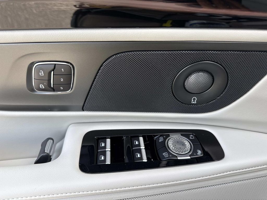 New 2026 Lincoln Nautilus Premier w/ Equipment Group 102A AWD/4WD image 19