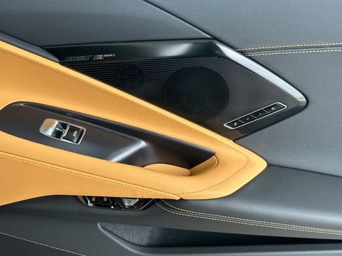 Used 2025 Chevrolet Corvette Stingray Preferred Cpe w/ Stealth Interior Trim Package RWD image 17