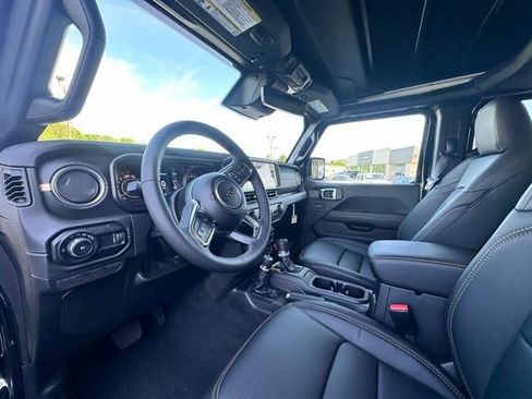 New 2025 Jeep Wrangler Sahara image 11