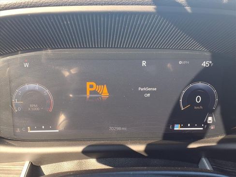 Used 2023 Jeep Wagoneer L Series II image 11