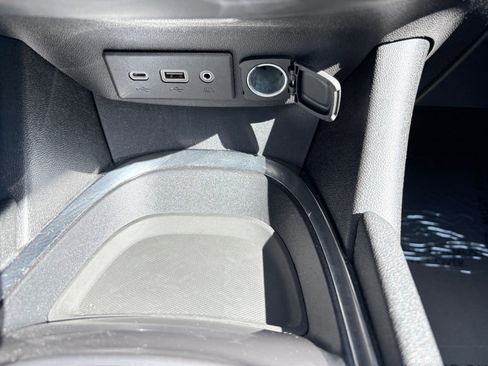 Used 2024 Chevrolet Malibu LT image 24