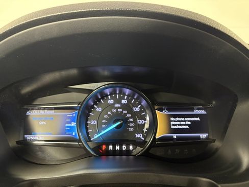 Used 2019 Ford Explorer XLT w/ Equipment Group 201A image 21