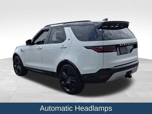 Used 2023 Land Rover Discovery Metropolitan Edition AWD/4WD image 5
