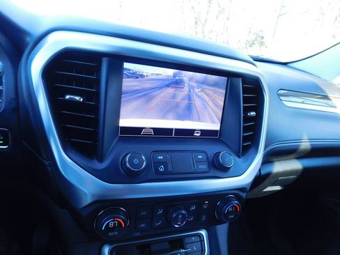 Used 2021 GMC Acadia SLE w/ Driver Convenience Package image 6