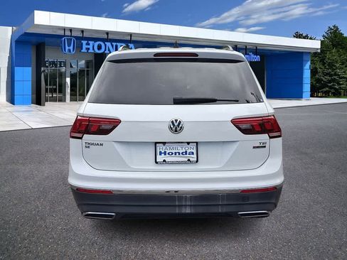 Used 2018 Volkswagen Tiguan SE w/ Panoramic Sunroof Package AWD/4WD image 23