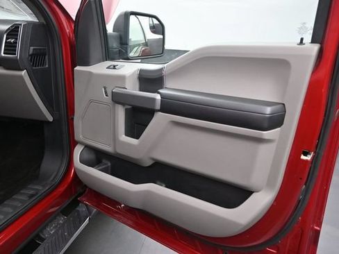 Used 2016 Ford F150 XLT w/ Equipment Group 302A Luxury AWD/4WD image 20