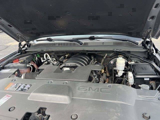 Used 2020 GMC Yukon XL SLE w/ SLE Value Package AWD/4WD image 11