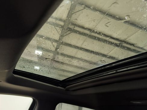 Used 2024 GMC Sierra 1500 SLT w/ SLT Premium Plus Package image 13