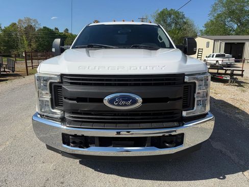 Used 2018 Ford F350 XL w/ Power Equipment Group image 9