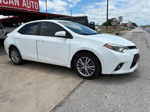 Used 2014 Toyota Corolla LE FWD image 18