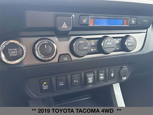 Used 2019 Toyota Tacoma TRD Off-Road image 23