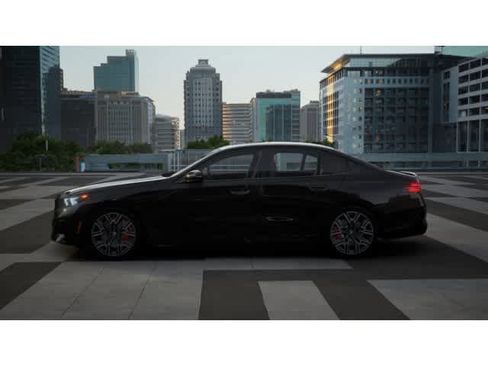 New 2026 BMW i5 eDrive40 w/ M Sport Package image 4