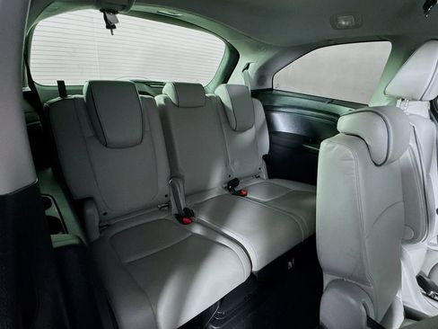 Used 2024 Honda Odyssey Elite image 30