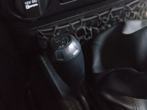 Used 2015 Jeep Wrangler Sport AWD/4WD image 20