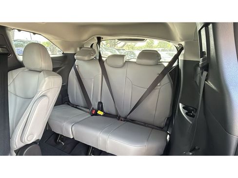 New 2026 Toyota Sienna XLE FWD image 21