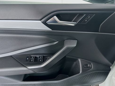 Used 2025 Volkswagen Jetta Sport image 15