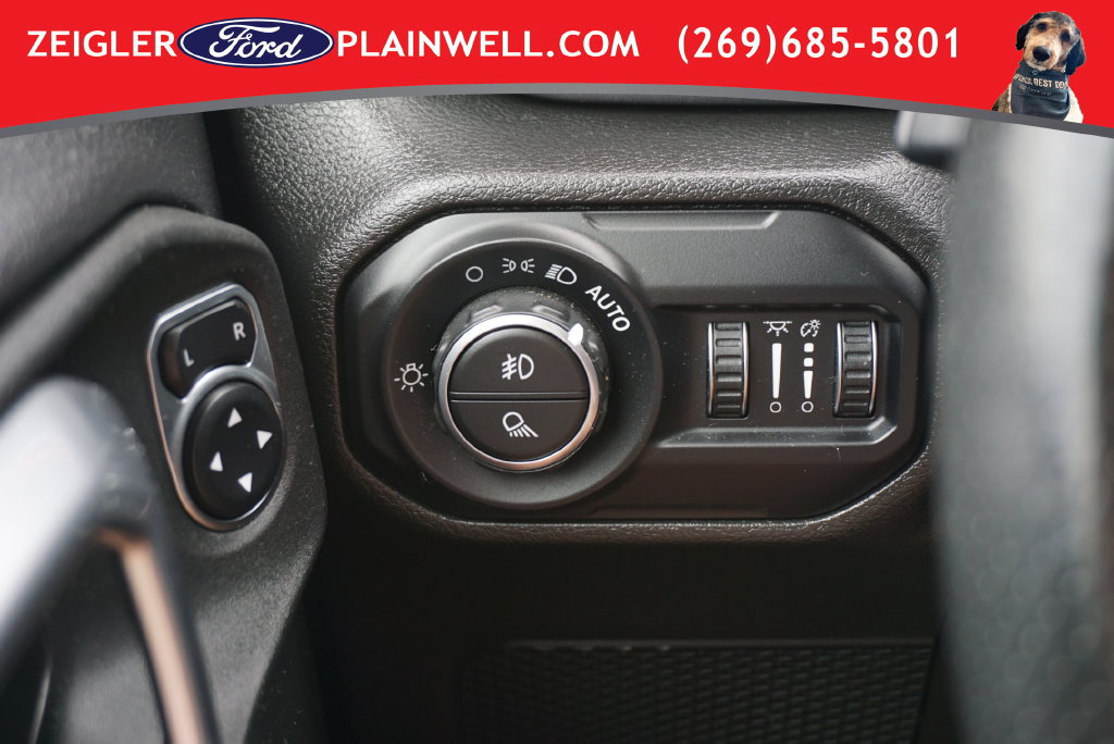 Used 2022 Jeep Gladiator Mojave w/ Cold Weather Group AWD/4WD image 29
