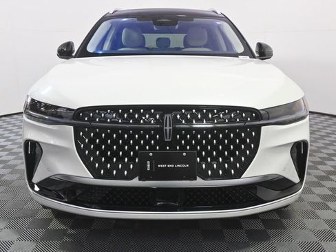 New 2026 Lincoln Nautilus Reserve AWD/4WD image 10