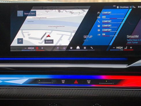 Used 2025 BMW M5 w/ Carbon Package image 16