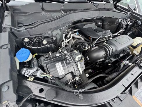 Used 2020 Ford Explorer XLT w/ Equipment Group 202A image 38