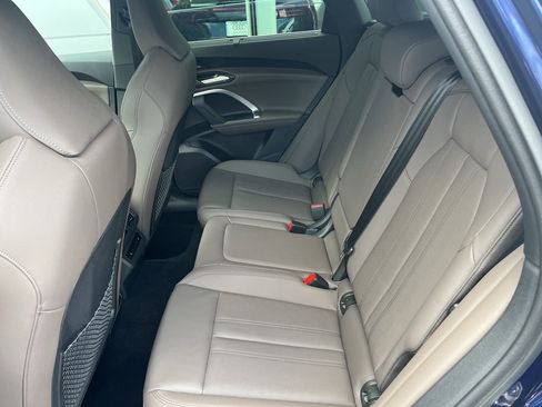 Certified 2025 Audi Q5 Prestige AWD/4WD image 10