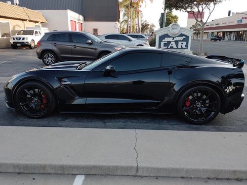 Used 2016 Chevrolet Corvette Z06 w/ 3LZ Preferred Equipment Group RWD image 24
