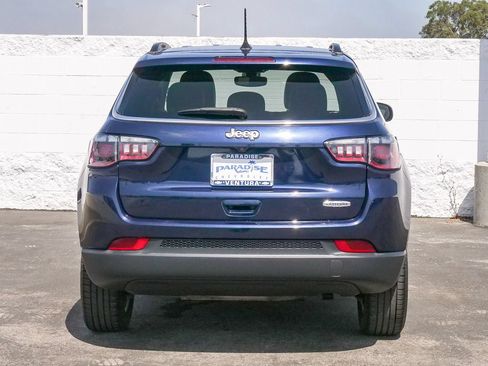 Used 2021 Jeep Compass Latitude FWD image 8