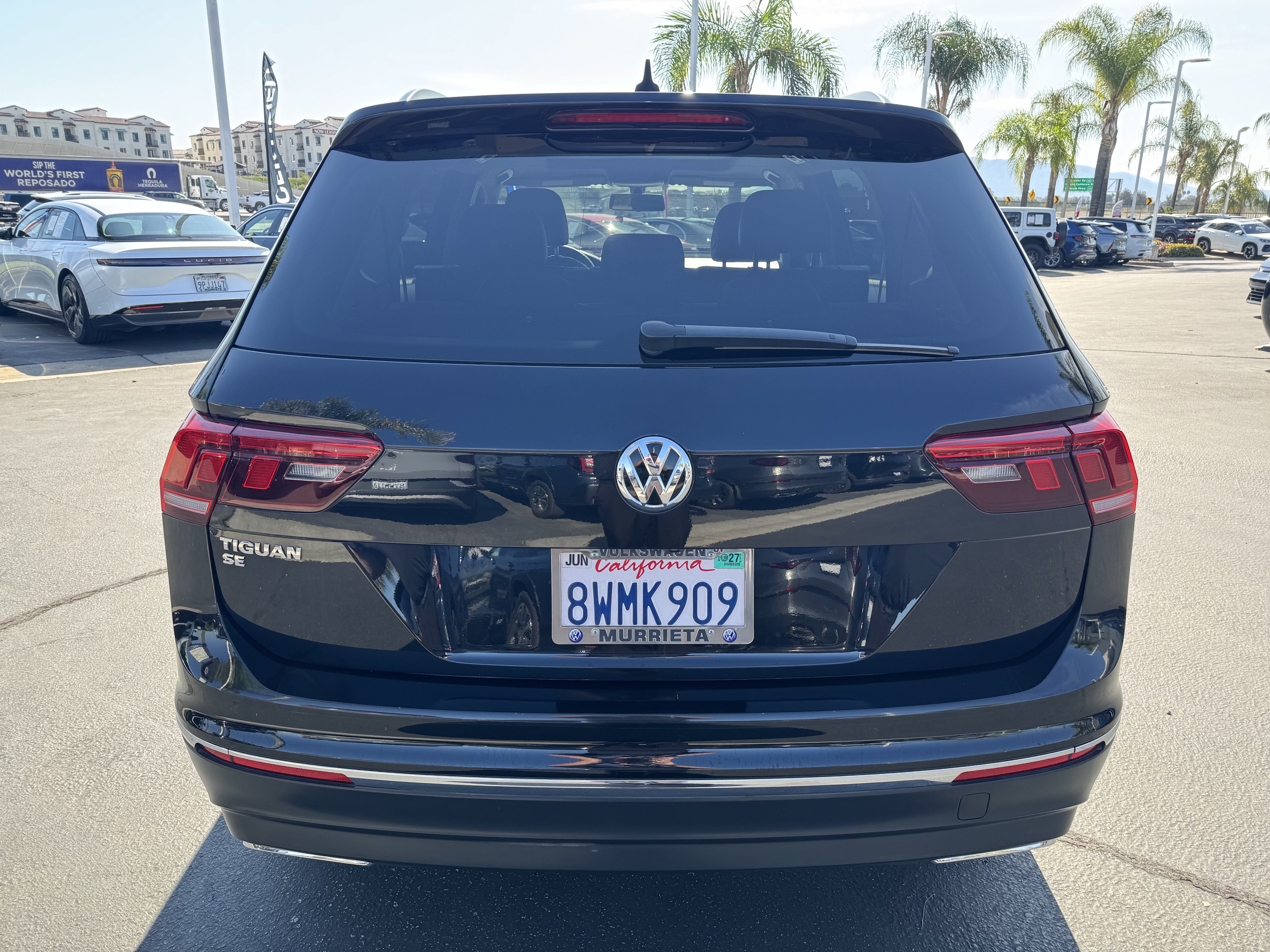 Used 2020 Volkswagen Tiguan SE w/ Panoramic Sunroof Package FWD image 8