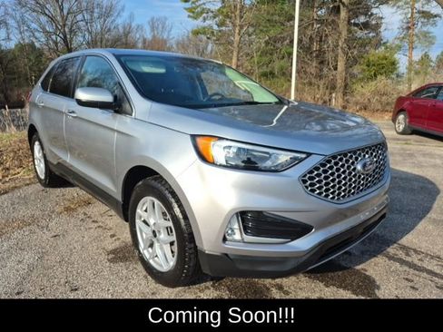 Used 2023 Ford Edge SEL w/ Convenience Package image 4