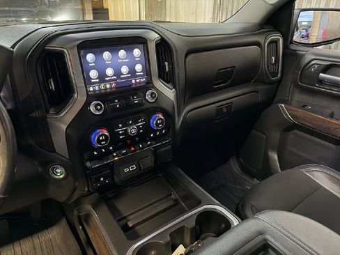 Used 2019 GMC Sierra 1500 SLT image 14
