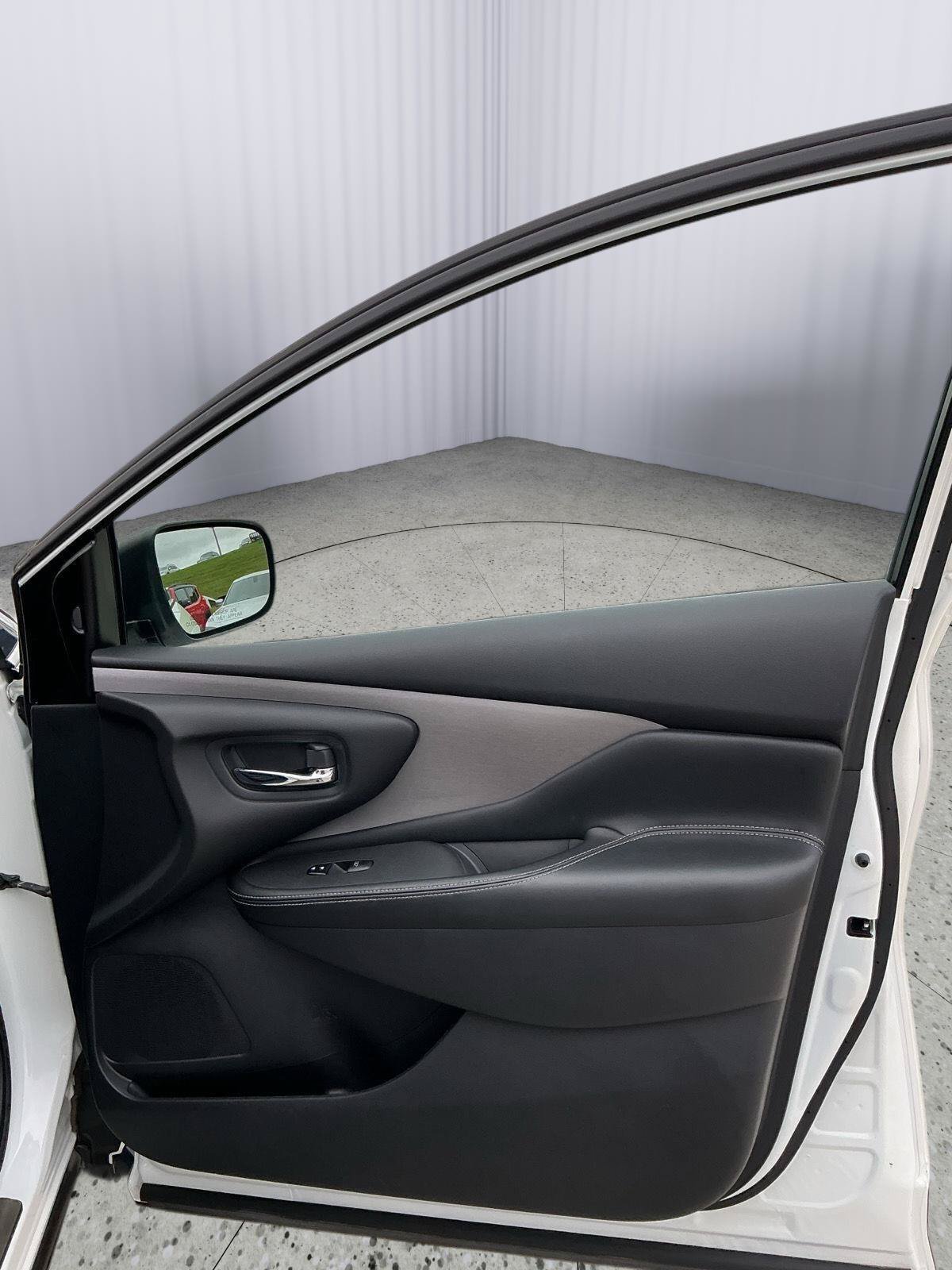 Used 2023 Nissan Murano SV w/ SV Midnight Edition Package AWD/4WD image 24